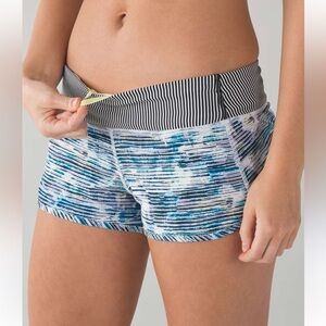 Lululemon Speed Short *4-way Stretch 2.5" Size‎ 4 Blurry Belle Running Gym